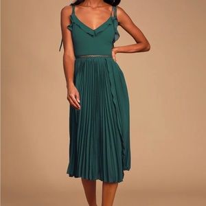 “Never a dull moment” emerald green Lulu’s midi dress.   Never worn!